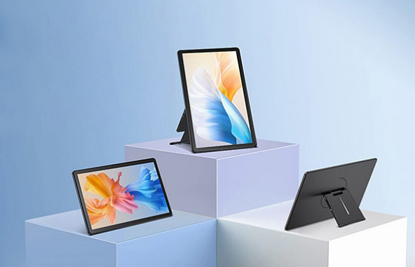 2026 high-brightness LCD display buying guide: learn technical parameters, purchasing pitfalls, and reliable custom solutions from Shenzhen Zhunyi Technology for automotive, industrial & outdoor use.